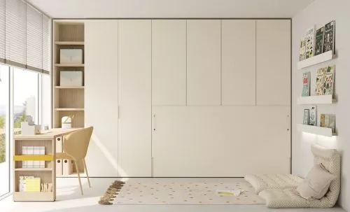 Dormitorio con cama abatible integrada